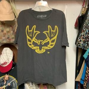 2285. Ames Bros Men's XL Gray T-Shirt Yellow Firebird